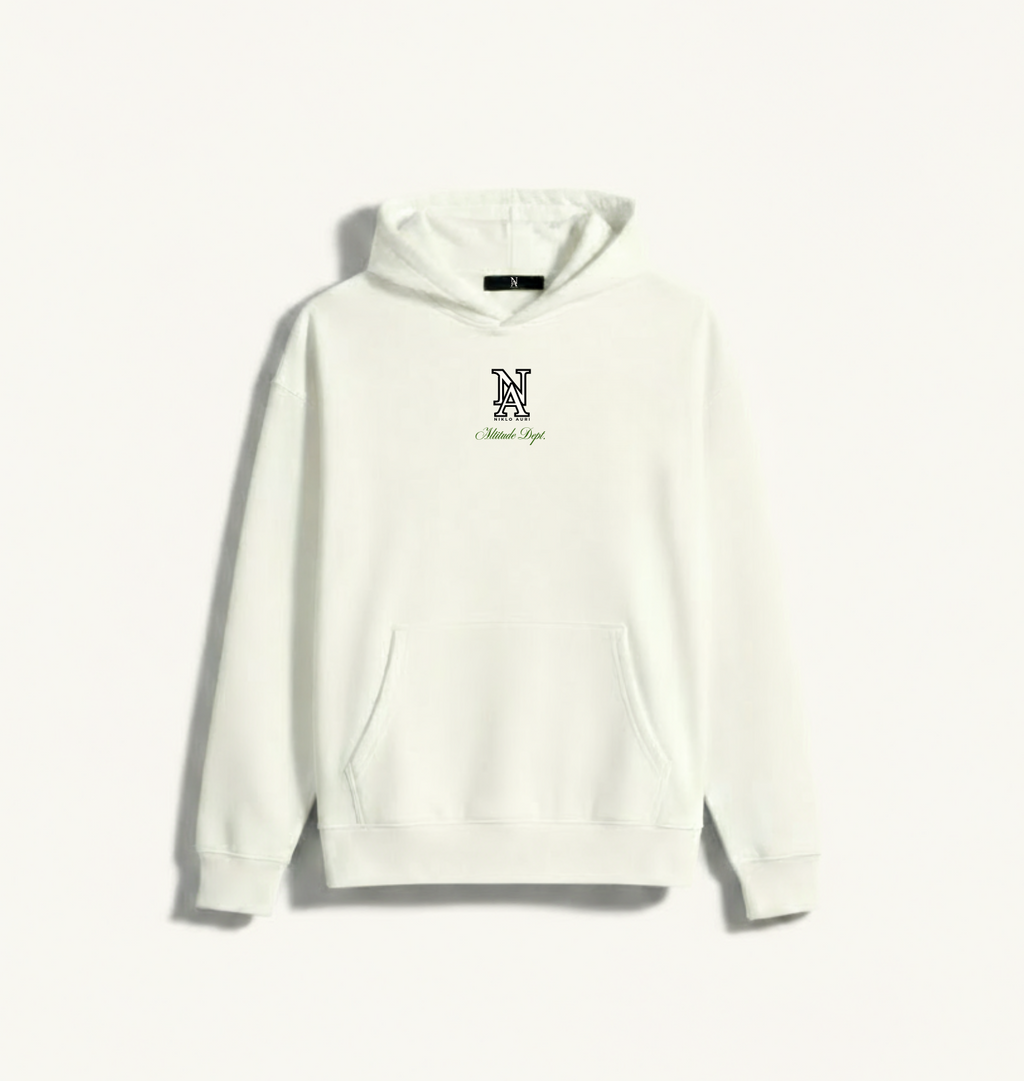 „Off-White Hoodie von Niklo Auri mit NA Monogramm.“